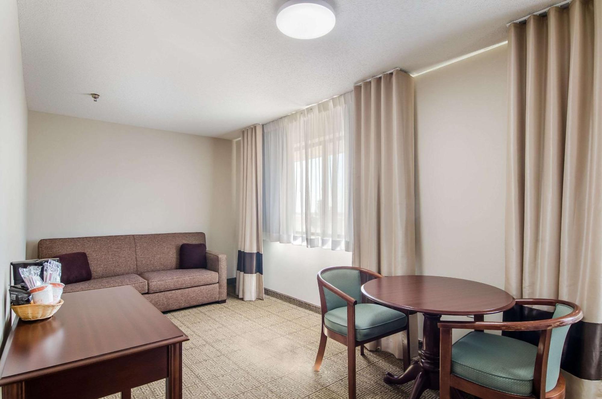 Quality Inn Goodland I-70 Exterior photo